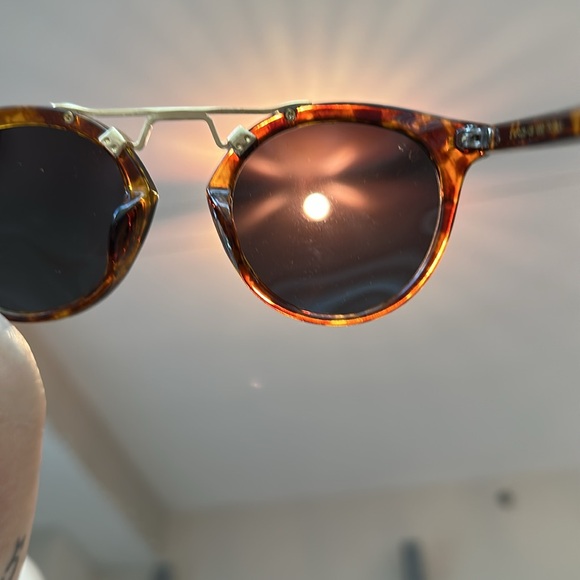 Tortoise Shell Sunglasses - Picture 4 of 7